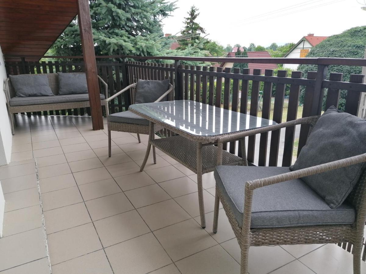 Balatonkeresztúr Villa Lili Apartments מראה חיצוני תמונה