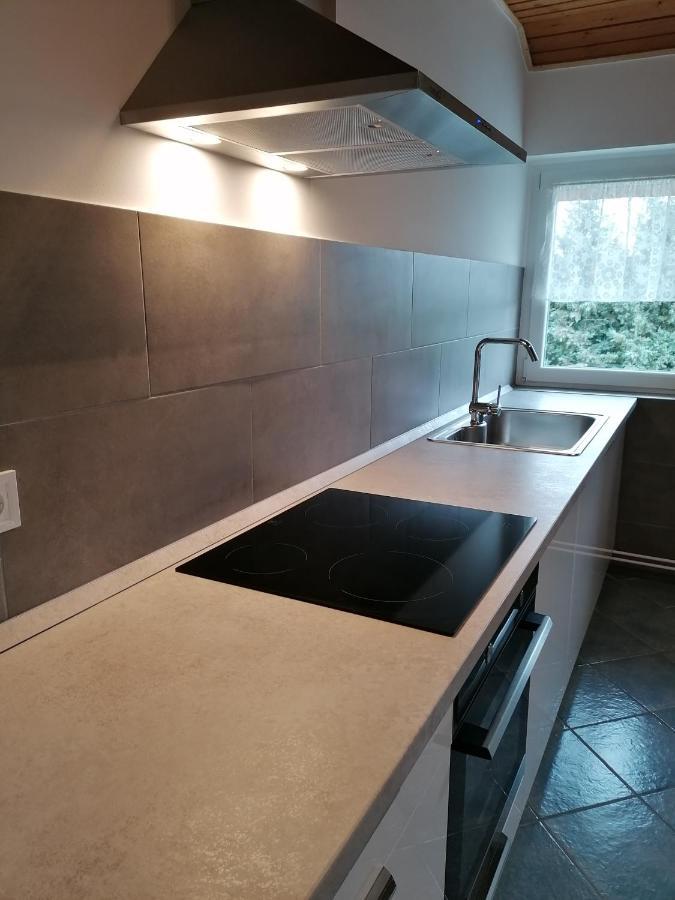 Balatonkeresztúr Villa Lili Apartments מראה חיצוני תמונה