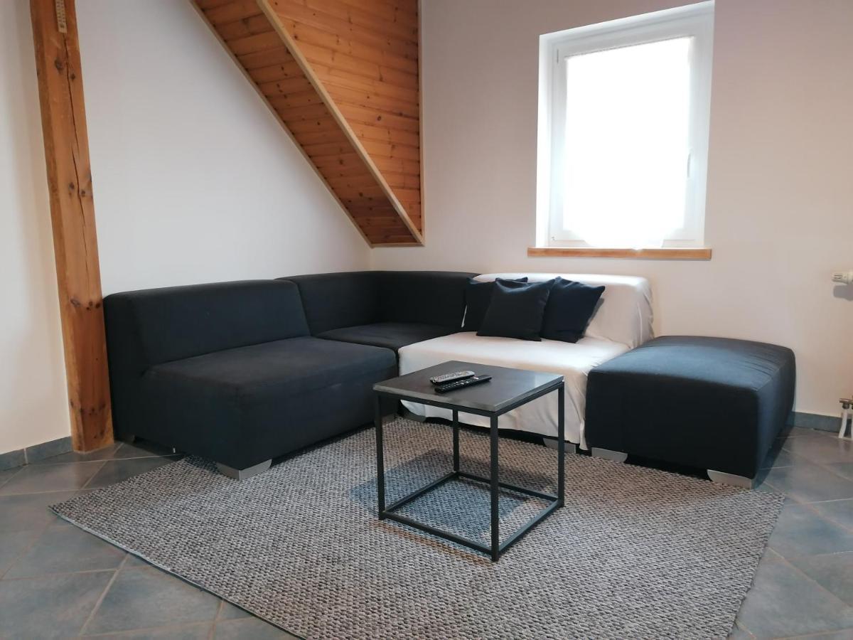 Balatonkeresztúr Villa Lili Apartments מראה חיצוני תמונה
