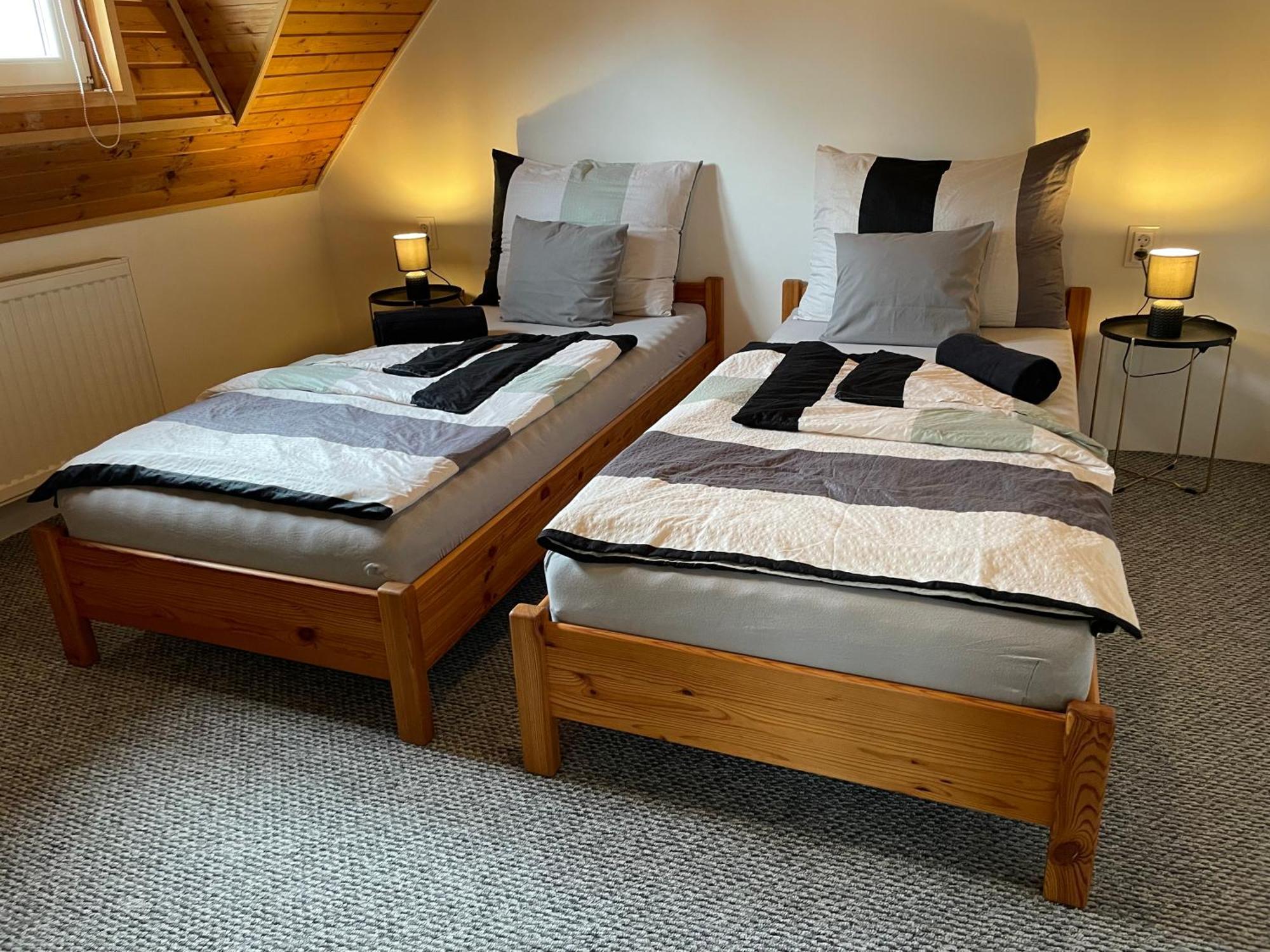 Balatonkeresztúr Villa Lili Apartments מראה חיצוני תמונה
